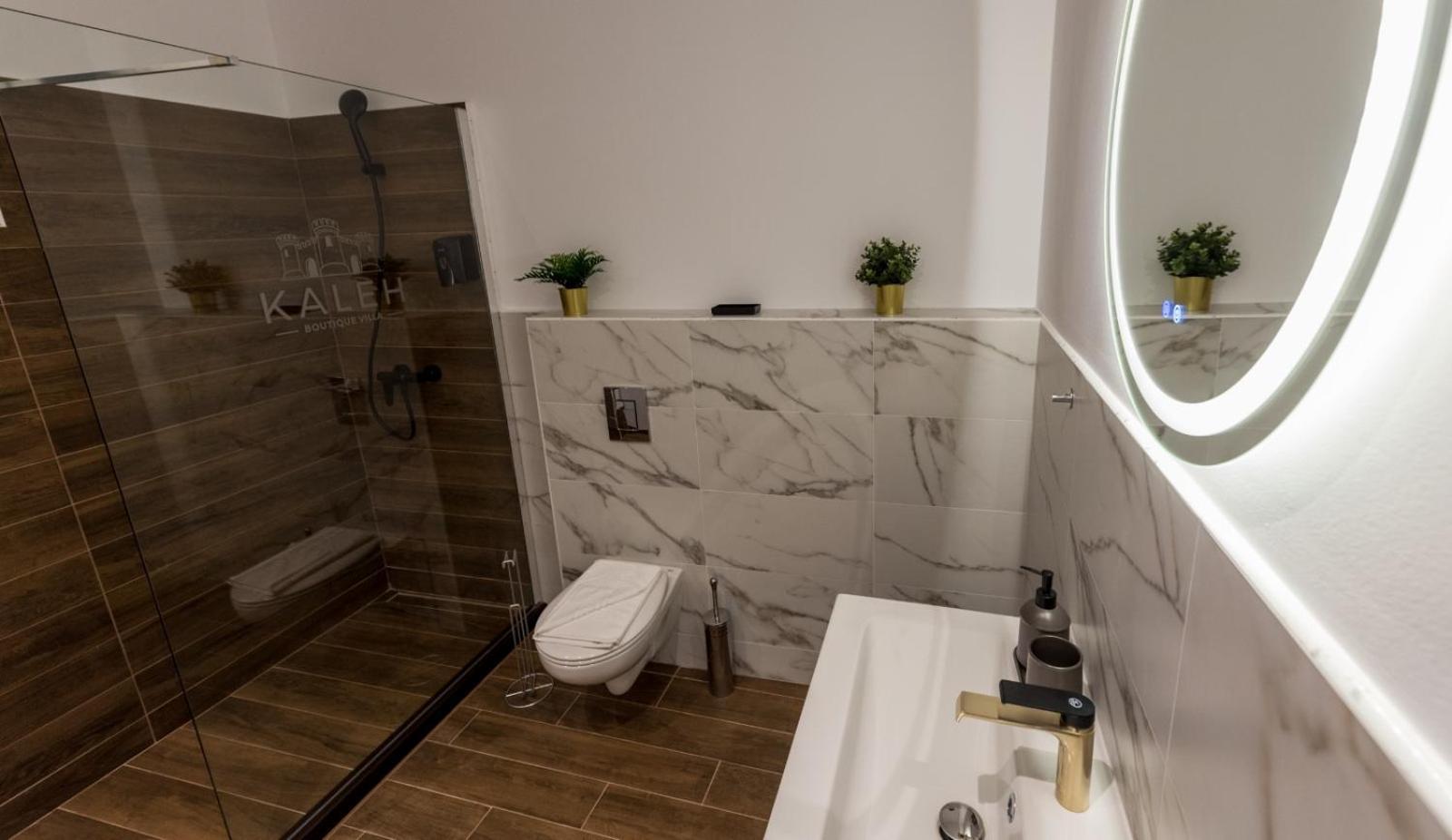 Kaleh Boutique Villa Orszowa Zewnętrze zdjęcie